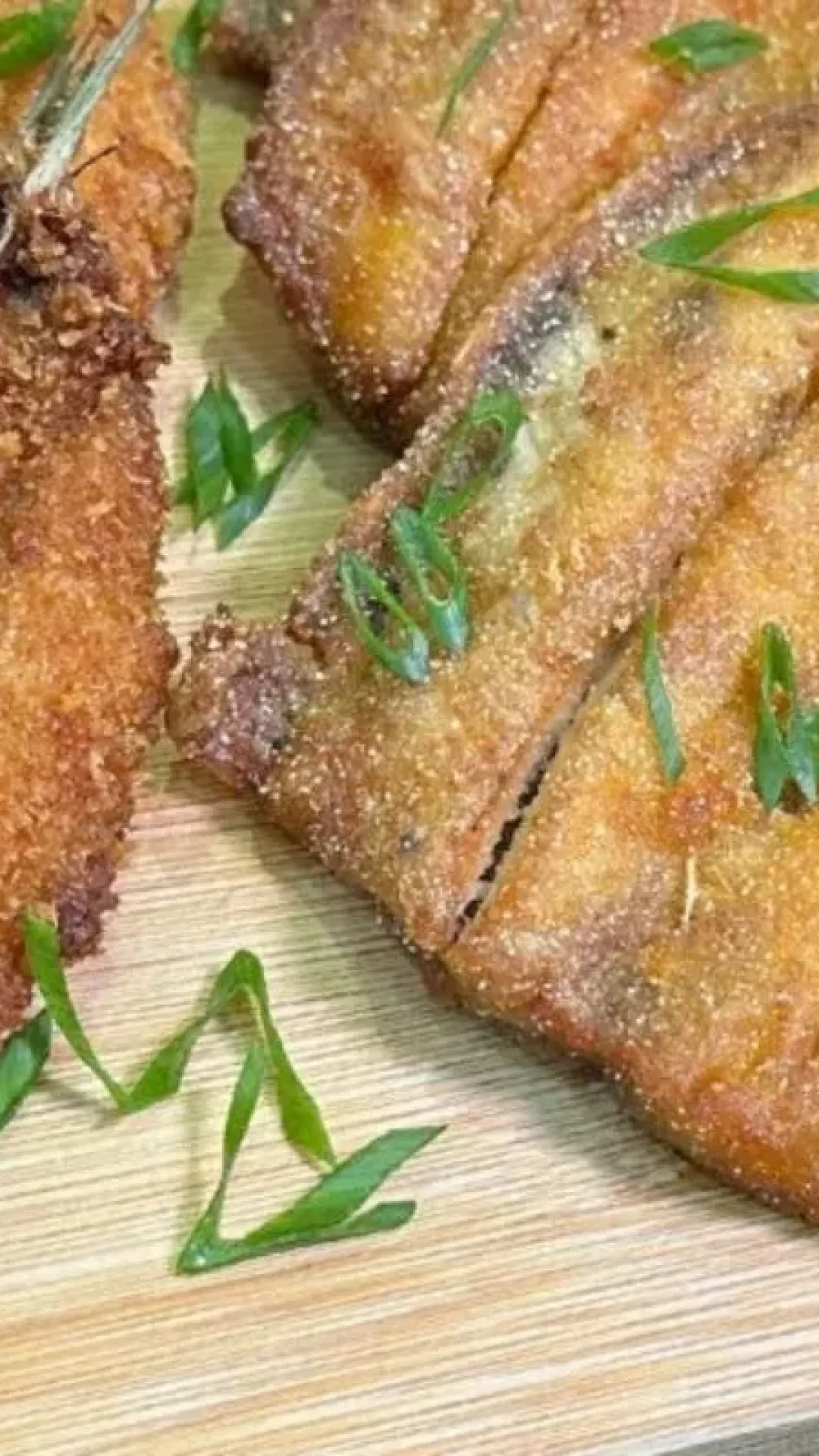 Veja como os restaurantes fazem sardinha empanada sequinha e crocante
