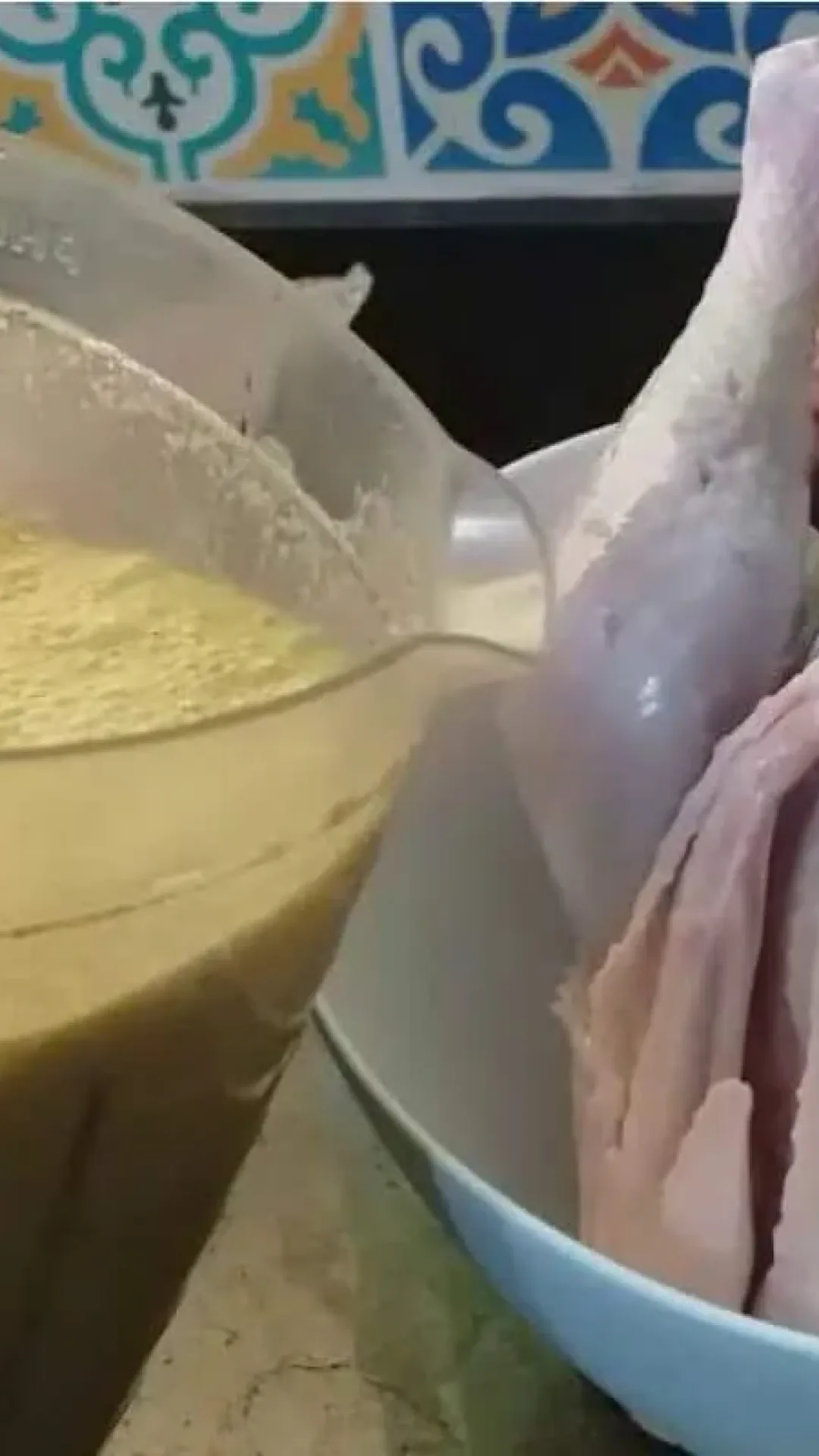 Veja como preparar e temperar um chester suculento para suas festas de Natal