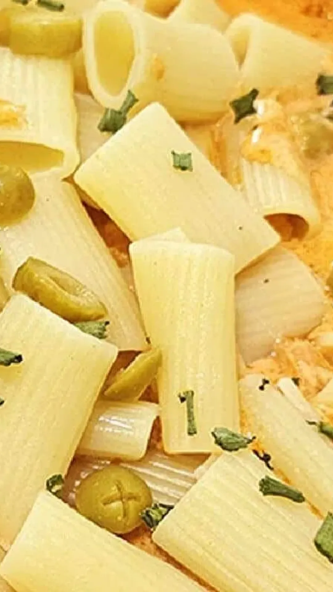 Veja o melhor jeito de deixar o macarrão cremoso e super saboroso
