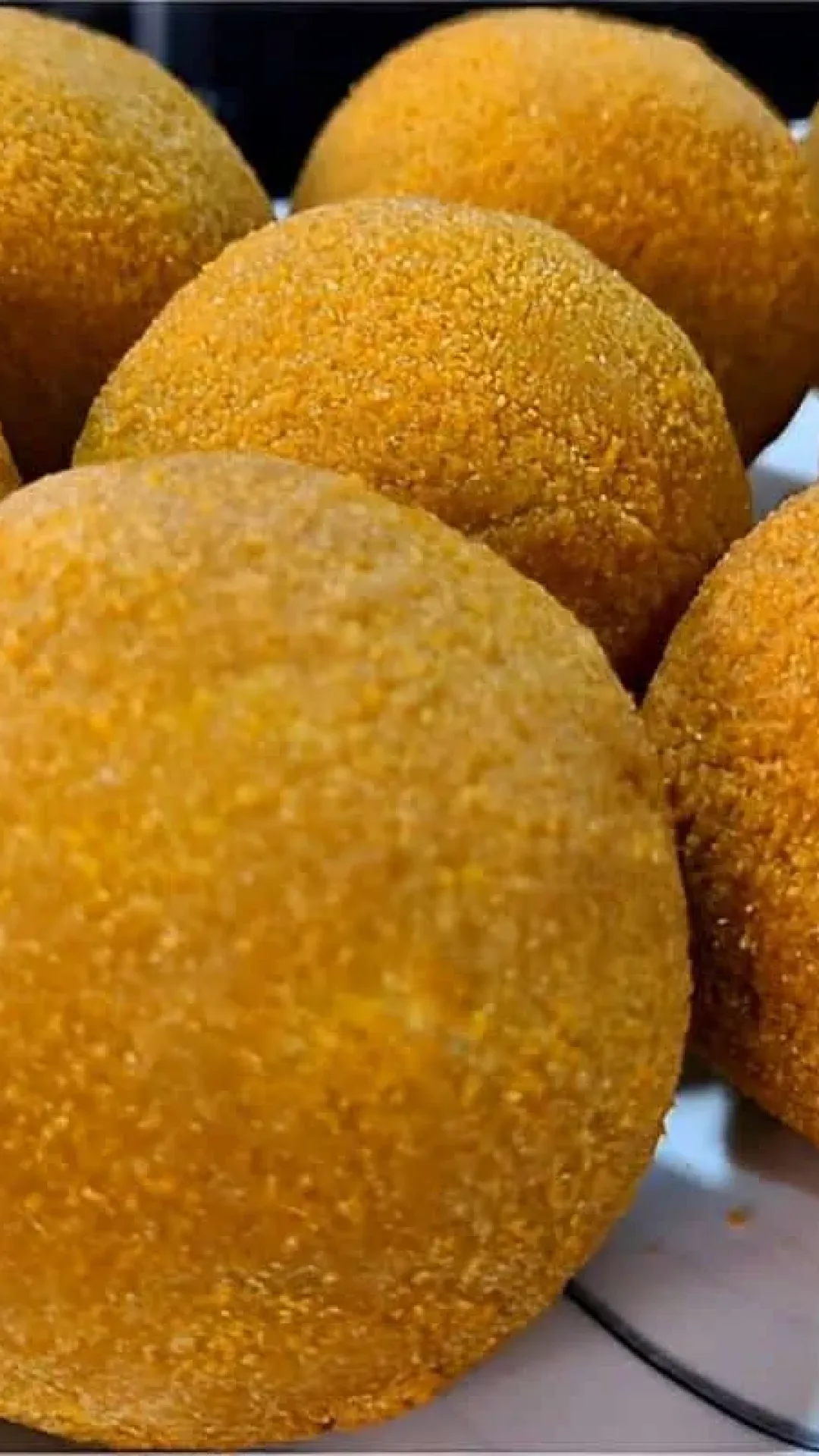 Você não vai acreditar como é feito esse salgado simples e saboroso um sucesso de vendas