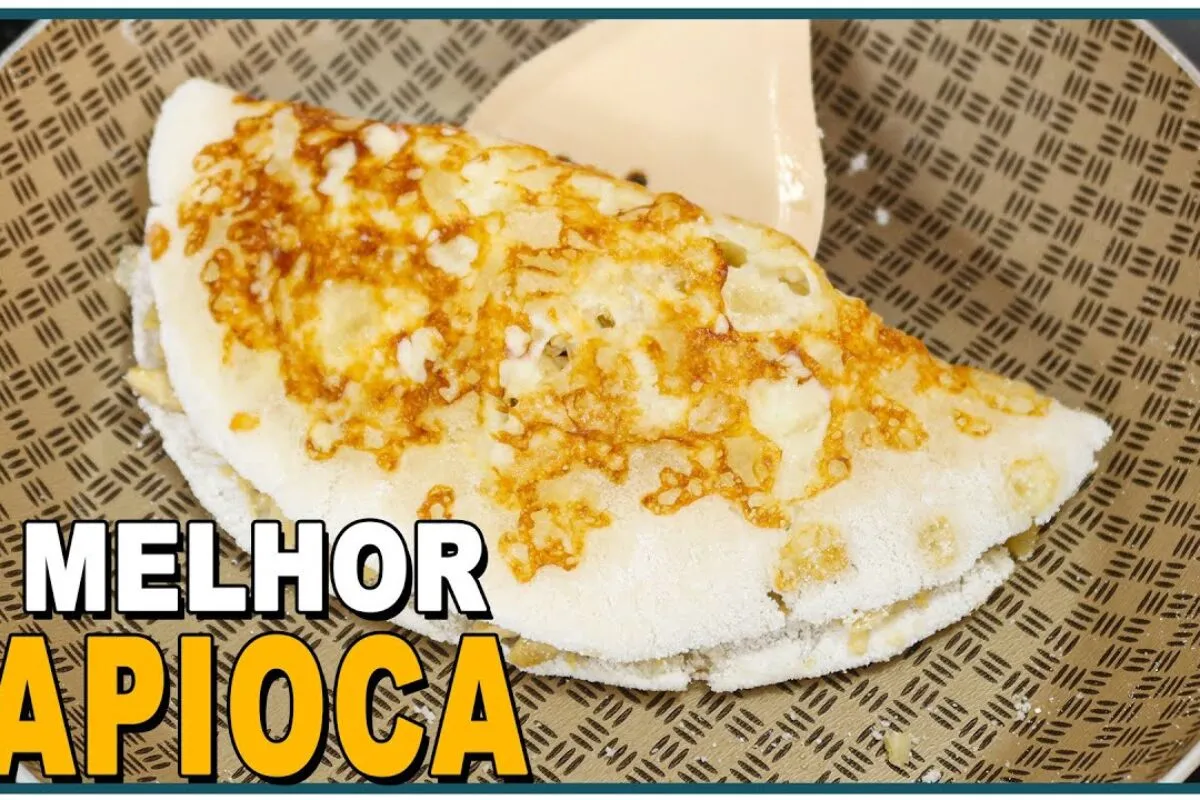 Tapioca com frango desfiado e muito bem temperado, que fica