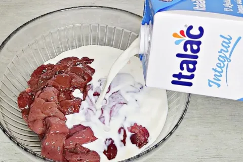 Todo mundo vai te pedir a receita desse fígado acebolado dif