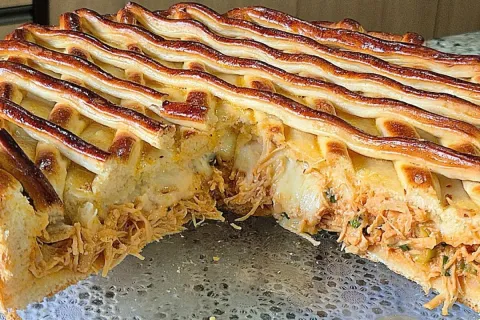 Torta com massa fermentada: com massa macia e muito saborosa