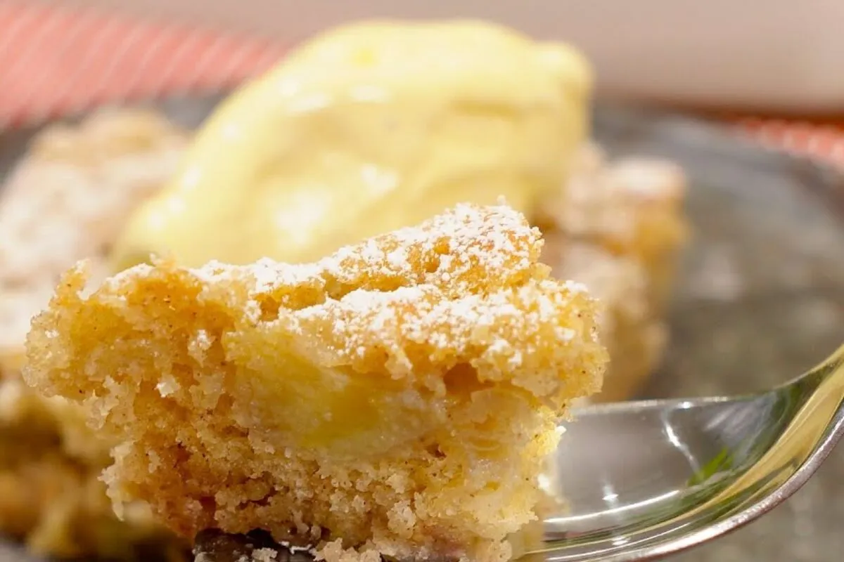 Torta de banana cremosa a mais fácil de fazer que você já vi
