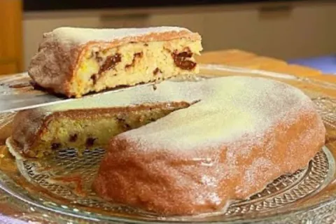 Torta de banana fit com 4 ingredientes, leve, saudável e sab