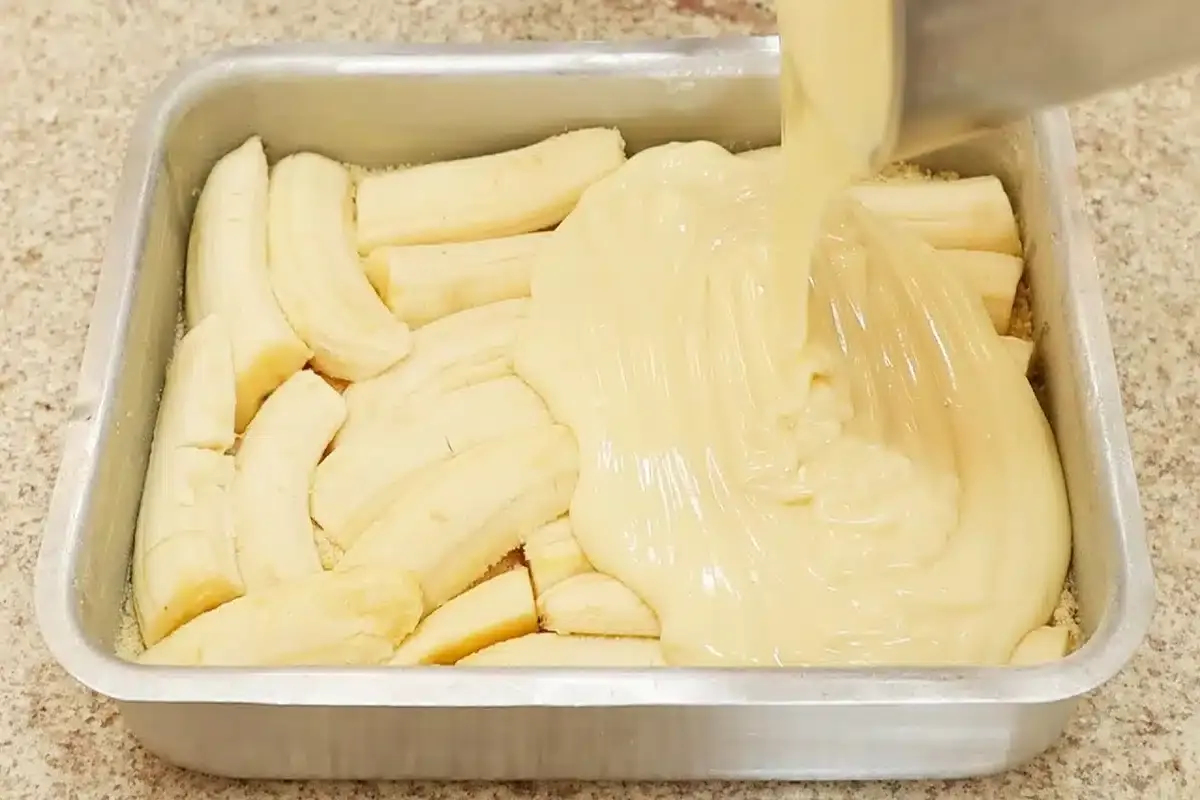 Torta de banana mais cremosa que essa você nunca comeu no se
