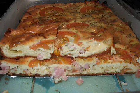 Torta de bauru na assadeira com recheio de presunto queijo c