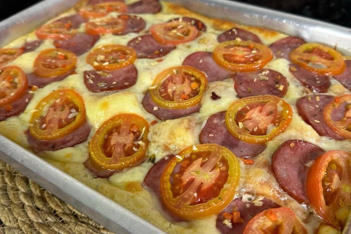 Torta de calabresa deliciosa e fácil de preparar para qualqu