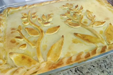 Torta de camarão de natal uma torta fina deliciosa que vai f
