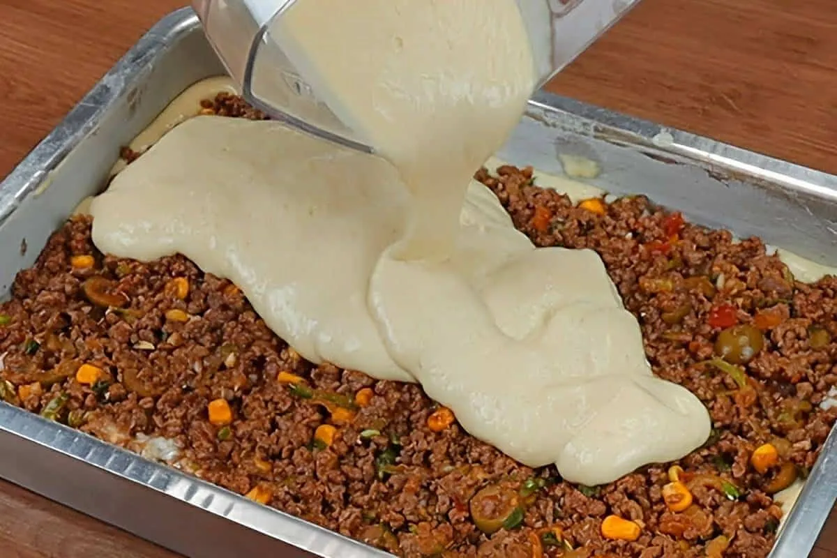 Torta de carne moída de liquidificador simples e rápida é só