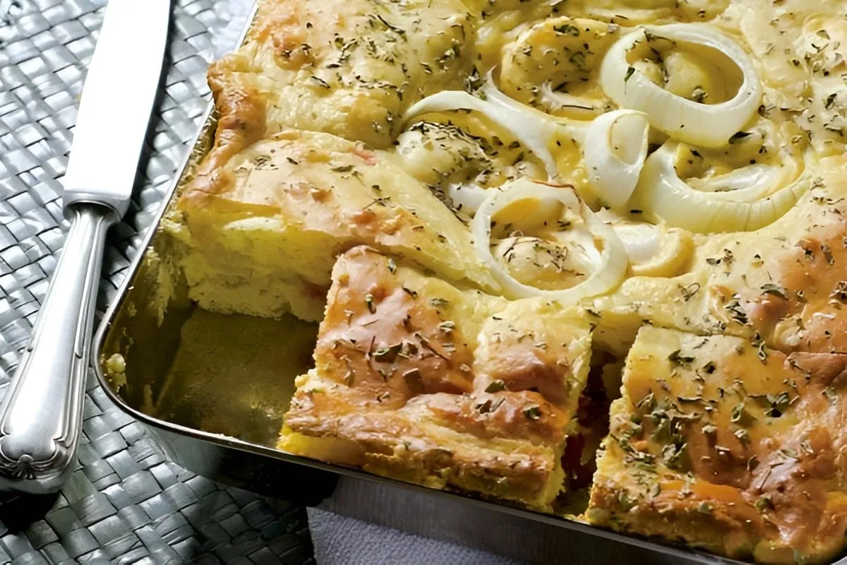 Torta de cebola uma torta salgada de liquidificador simples