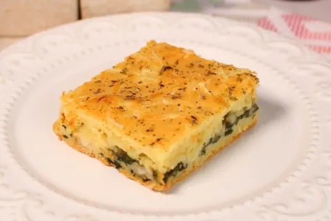 Torta de espinafre com queijo nutritiva e fofinha,  ideal pa