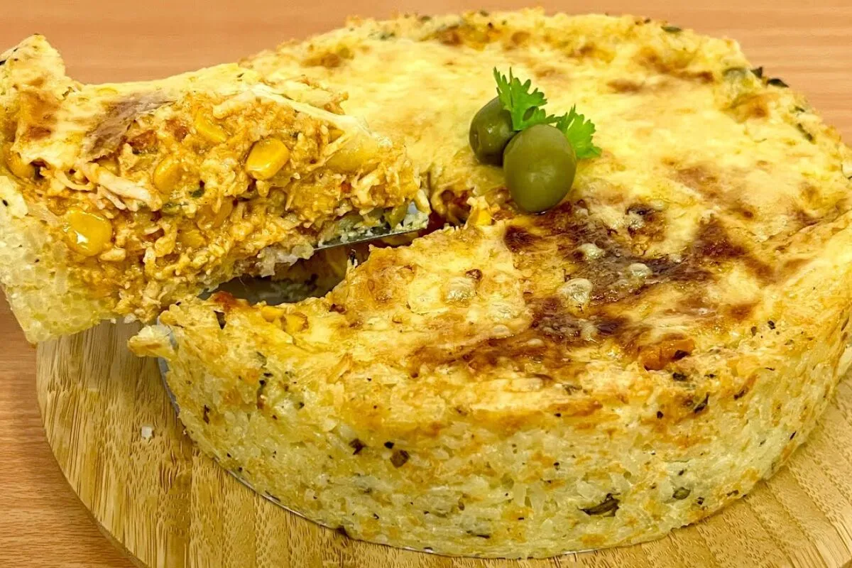 Torta de frango com arroz amanhecido super fofinha e bem rec