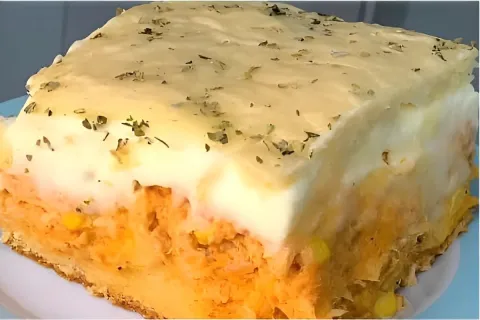 Torta de frango com catupiry bem recheada prática e super fá