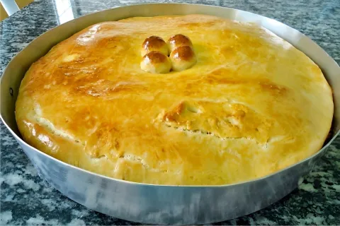Torta de frango com massa prática e especial você vai querer