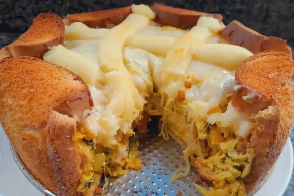 Torta de frango com pão de forma: rápida, fácil e muito crem