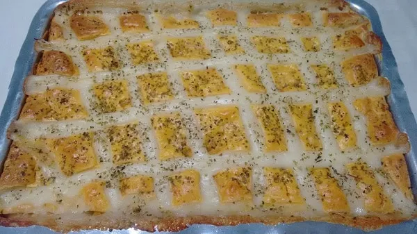 Torta de Frango com Requeijão