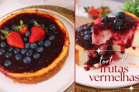 Torta de frutas vermelhas super cremosa e feita sem massa, p