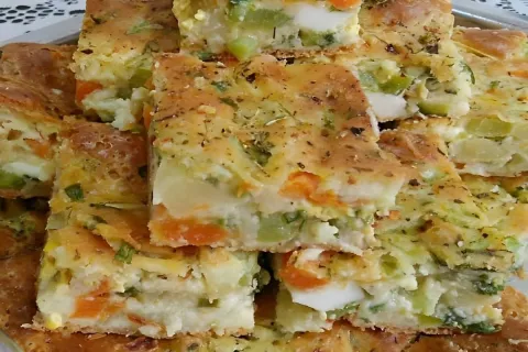 Torta de legumes de liquidificador bem recheada uma delícia 