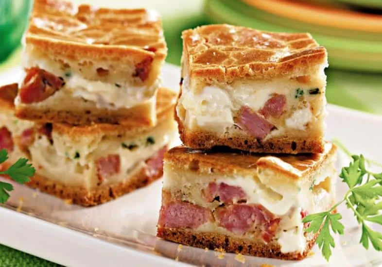 Torta de Linguiça com Requeijão