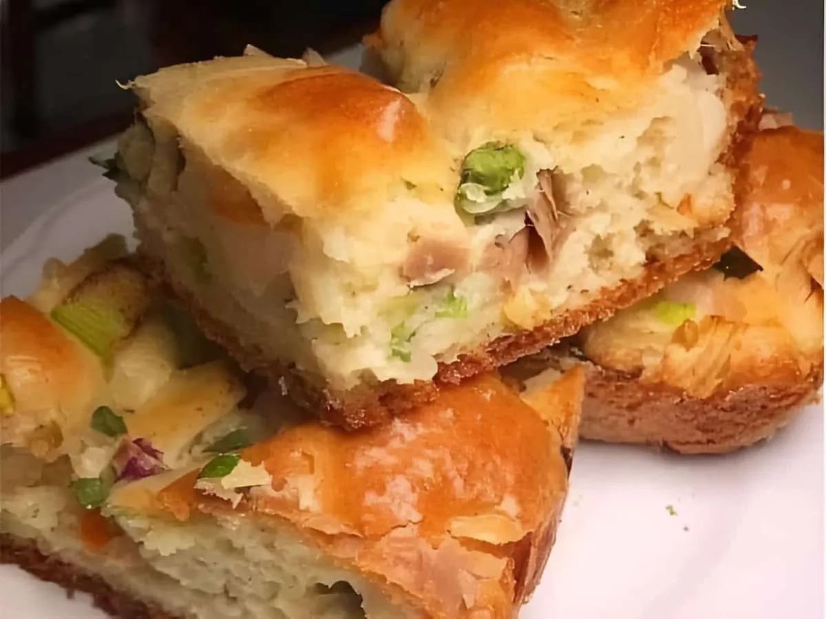 Torta de liquidificador com cobertura de requeijão cremoso p