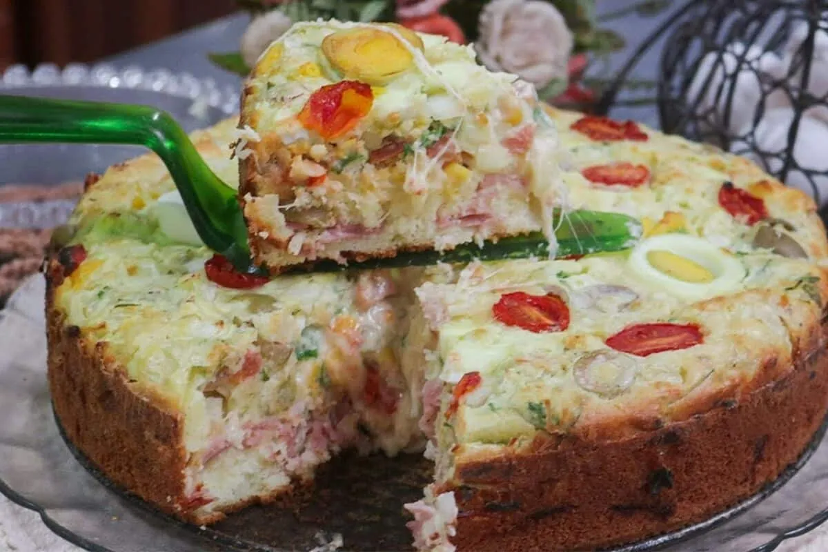 Torta de liquidificador com massa fofinha e muito fácil de p