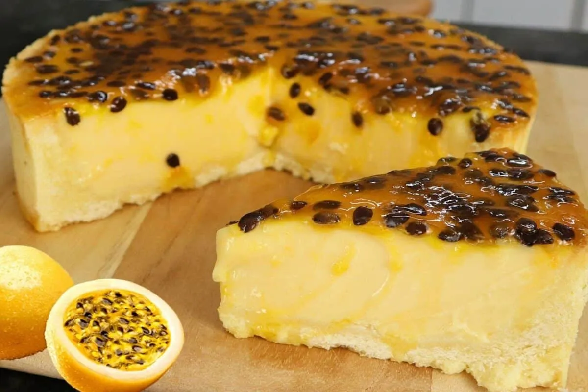 Torta de maracujá trufada super cremosa, perfeita para gelar