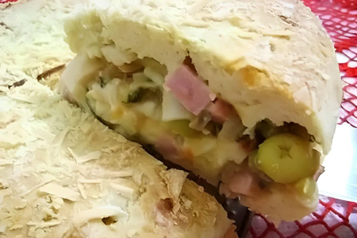 Torta de minuto uma torta de liquidificador recheada com pre