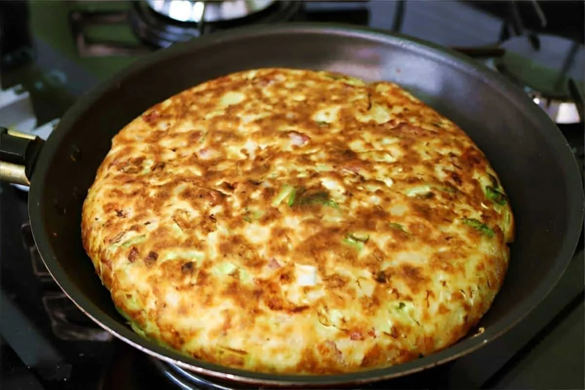 Torta de repolho de frigideira uma torta saudável e que fica