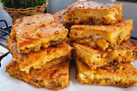 Torta de sardinha fácil e rápida feita com massa fofinha, pa