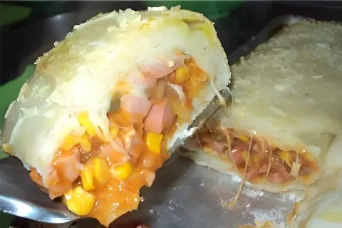 Torta dog de forno deliciosa uma torta de cachorro quente be