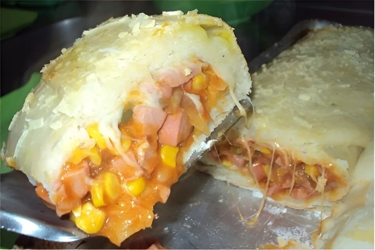 Torta dog de forno uma torta de cachorro quente bem prática