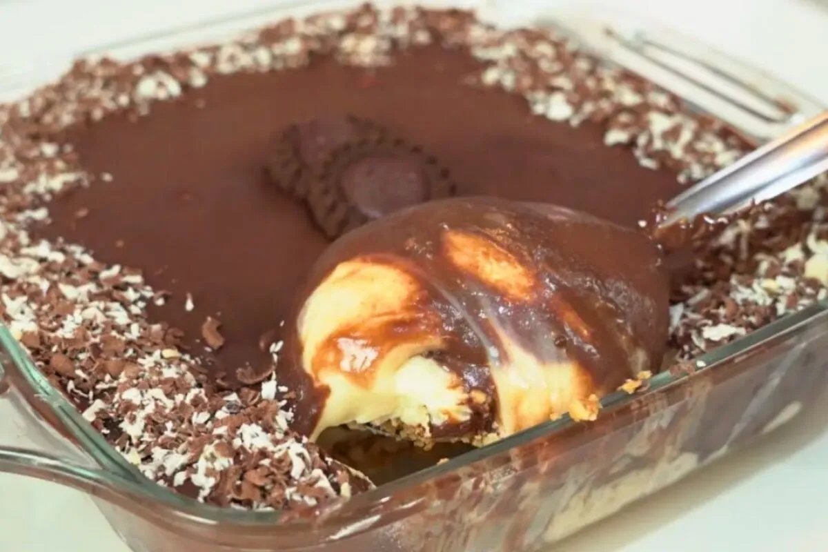 Torta Holandesa de travessa mais cremosa da internet: fácil