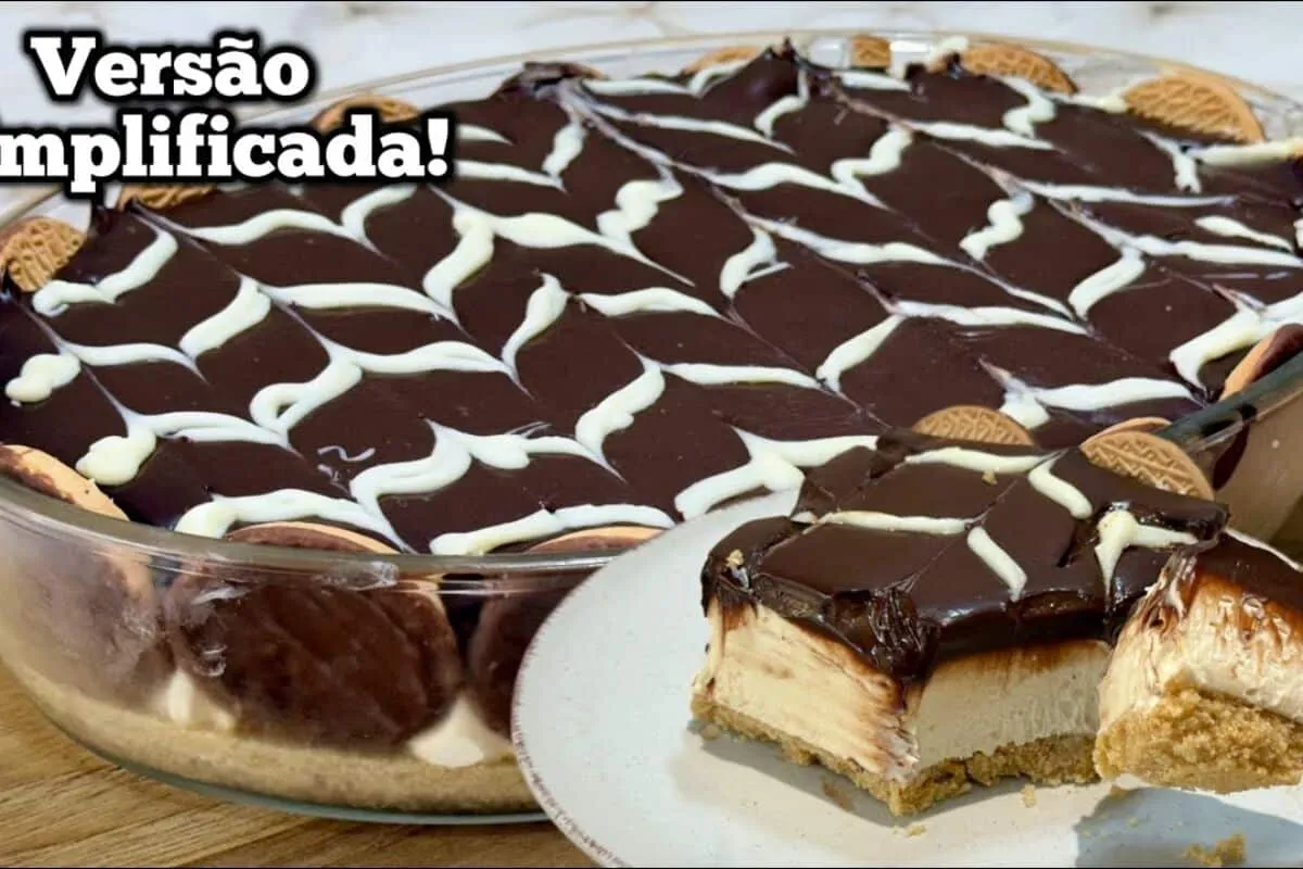 Torta holandesa deliciosa com base crocante e um creme incrí