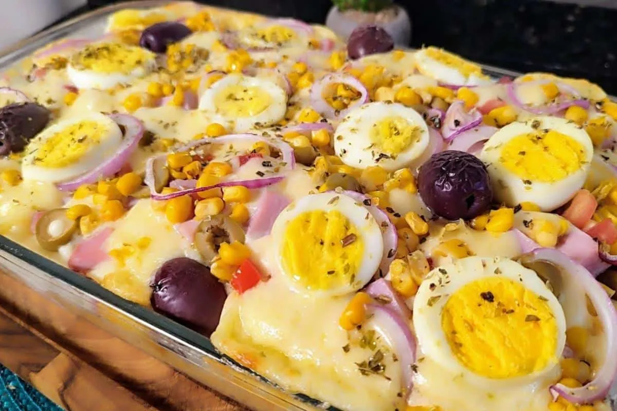 Torta portuguesa completa e saborosa para servir na ceia de