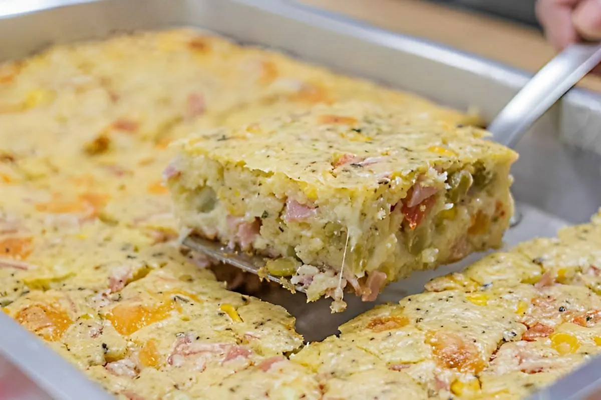 Torta salgada feita à mão é só misturar os ingredientes colo