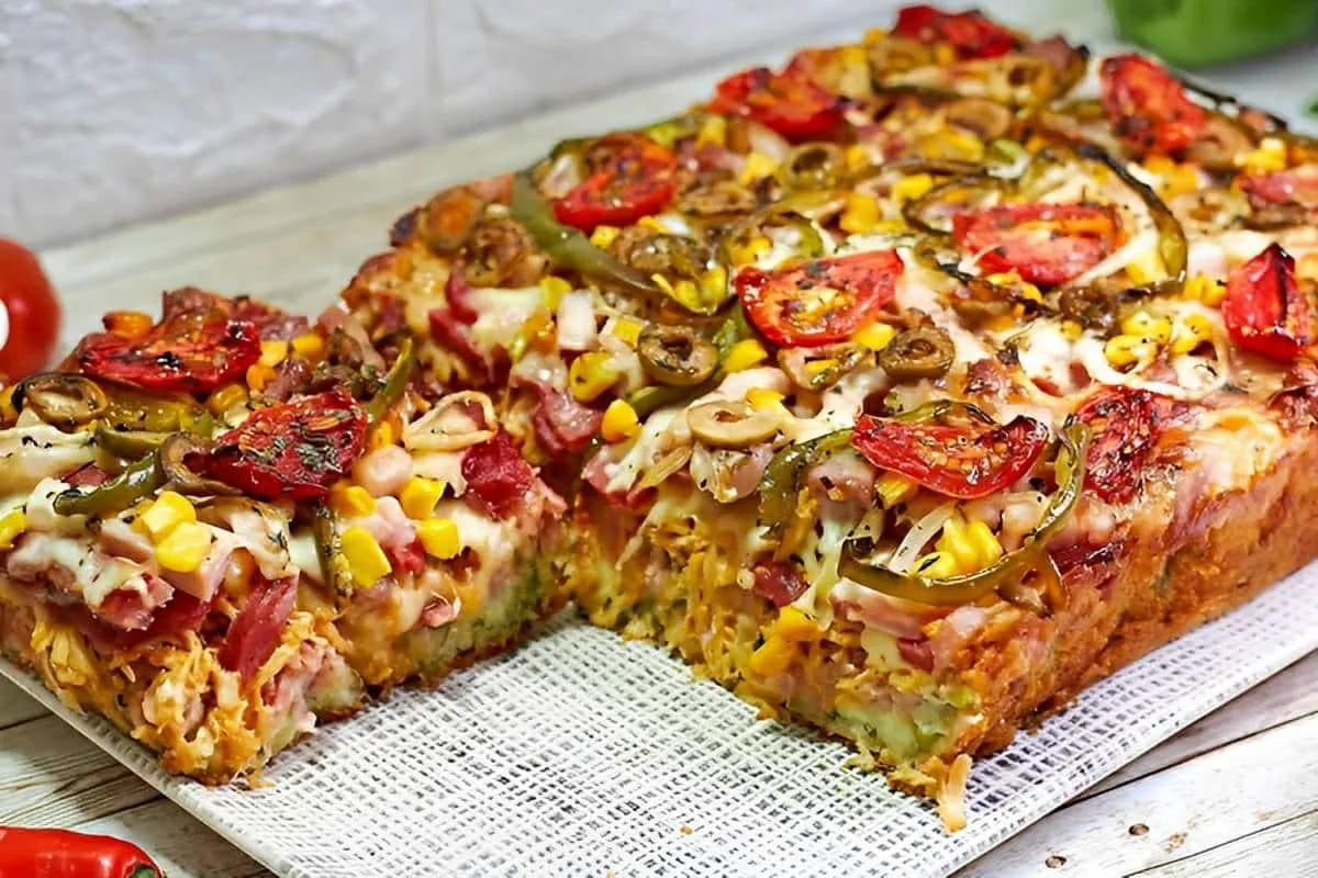 Torta x-tudo a torta salgada que vale por uma refeição e não