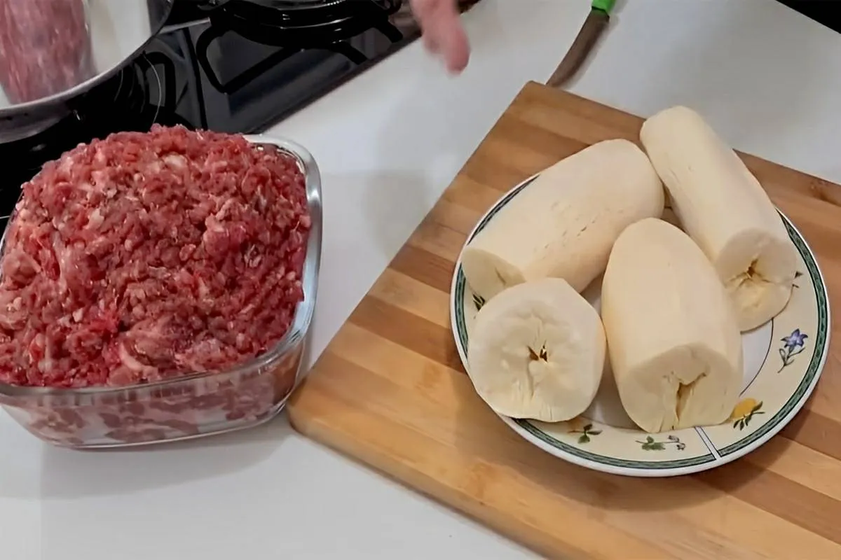 Usei carne moída com mandioca e fiz uma deliciosa receita pa