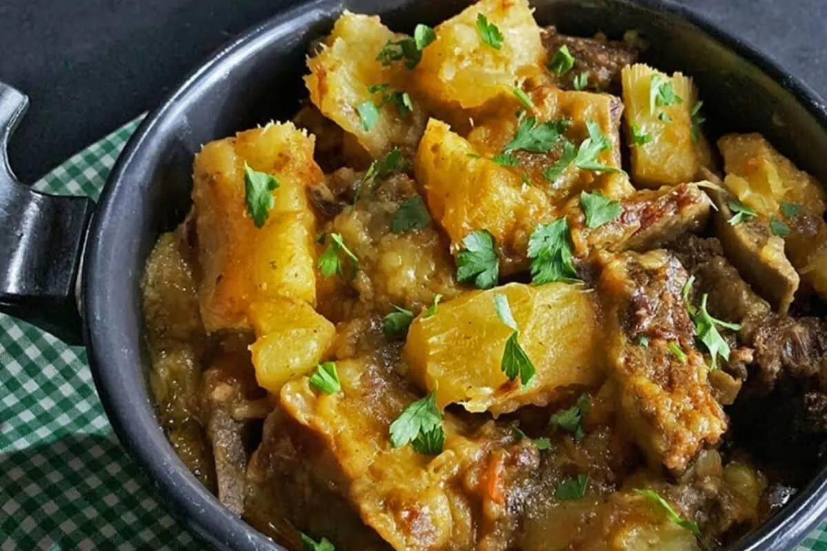 Vaca atolada mineira: a receita tradicional que desmancha na