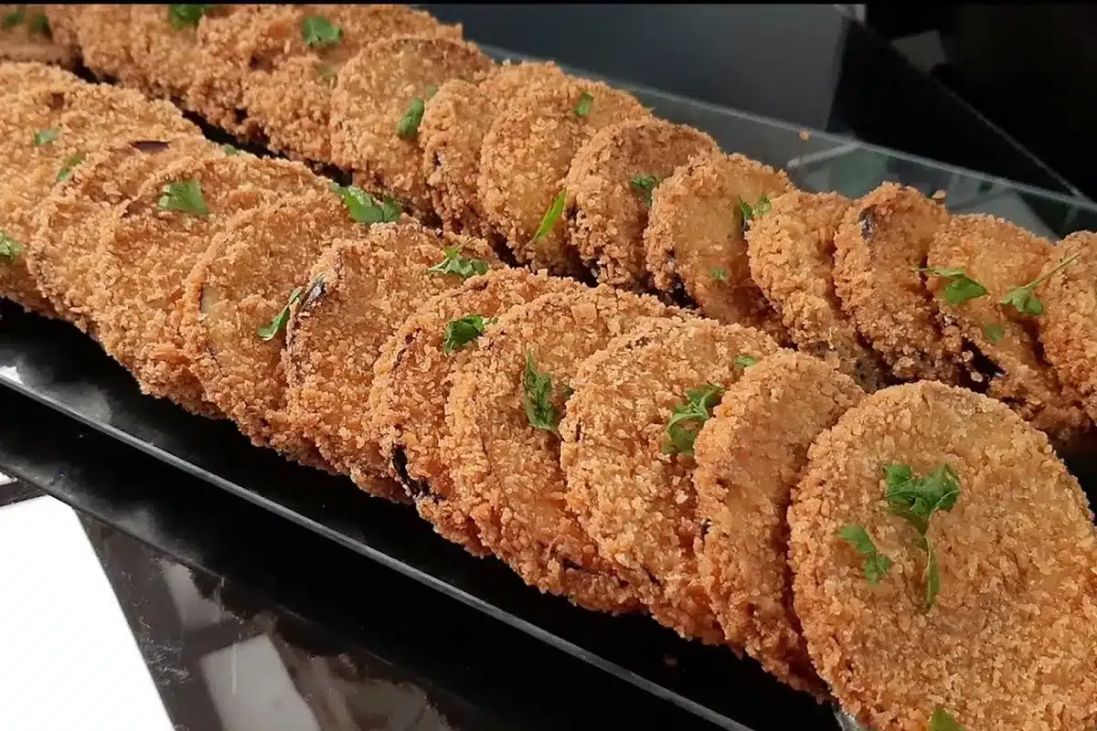 Veja todos os segredos da berinjela empanada crocante e sequ