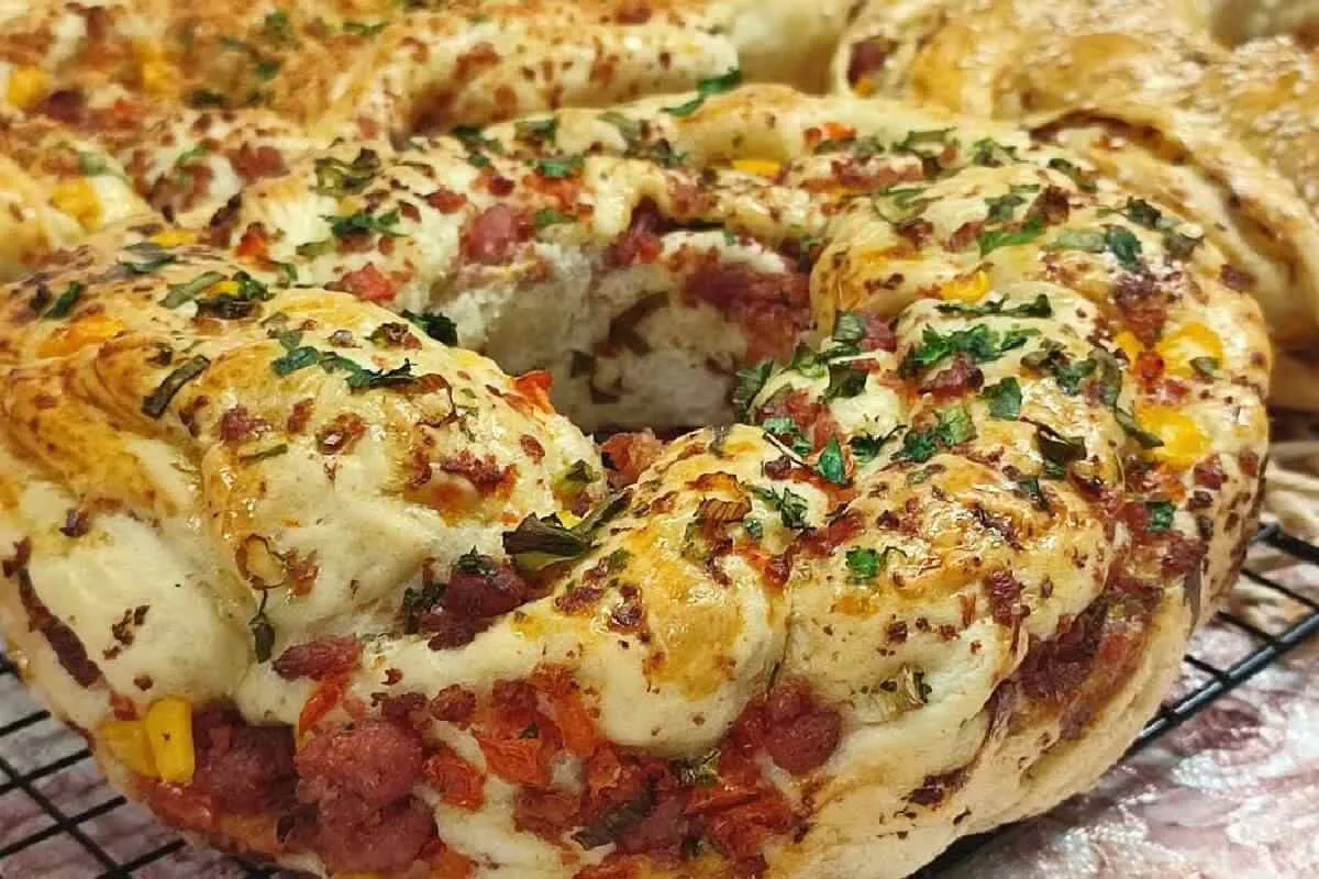Você já comeu pão de linguiça? É delicioso e não existe outr