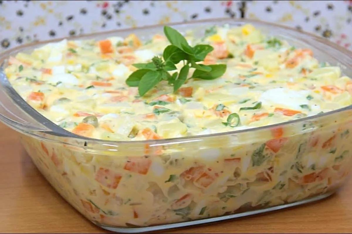 Você sabe fazer salada de maionese gostosa igual de restaura