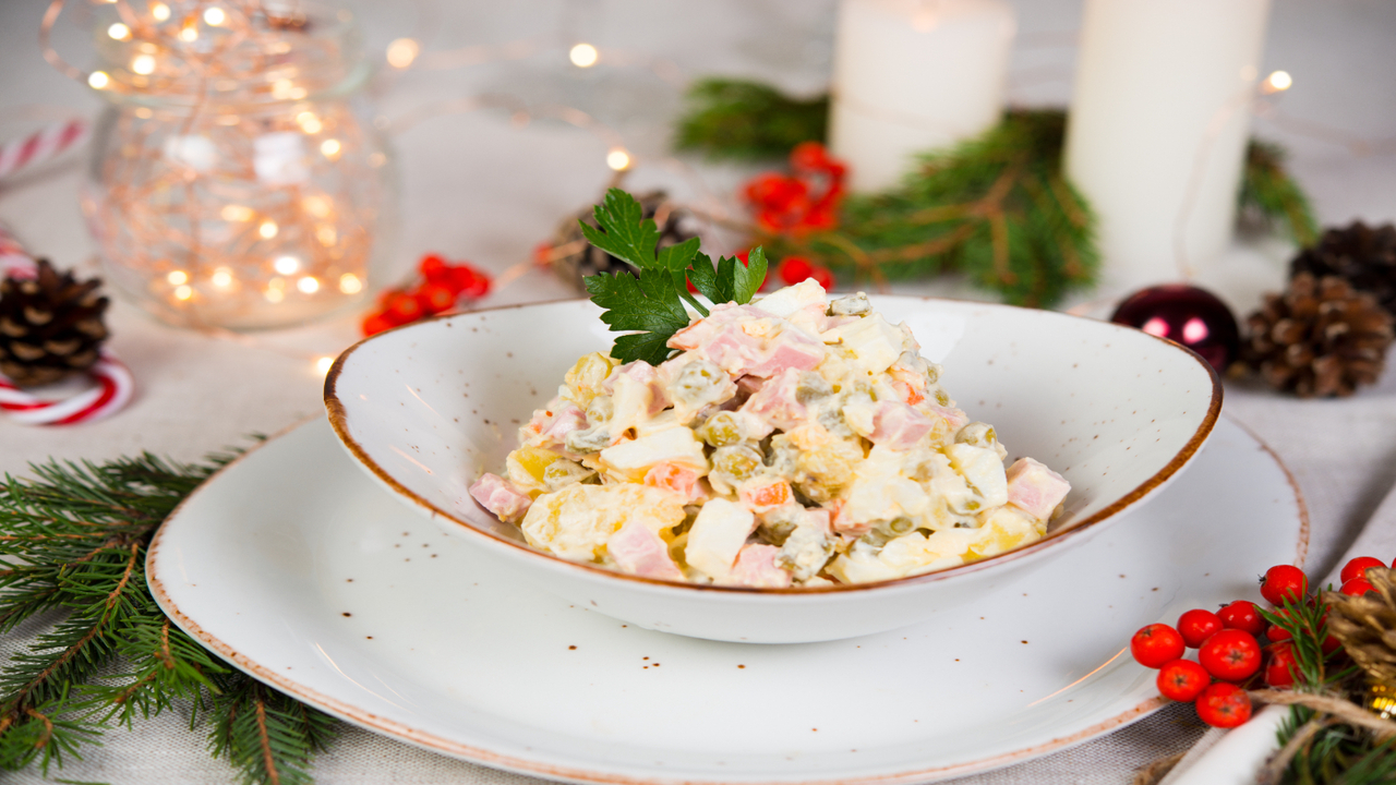 Como Fazer Maionese de Legumes para o Natal em Apenas 30 Minutos - freepik