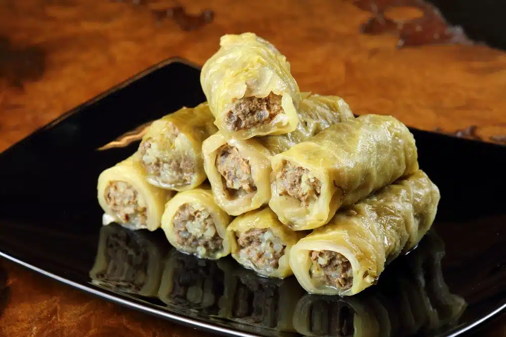 Charuto de Repolho Fácil: Uma Explosão de Sabores Mediterrâneos!