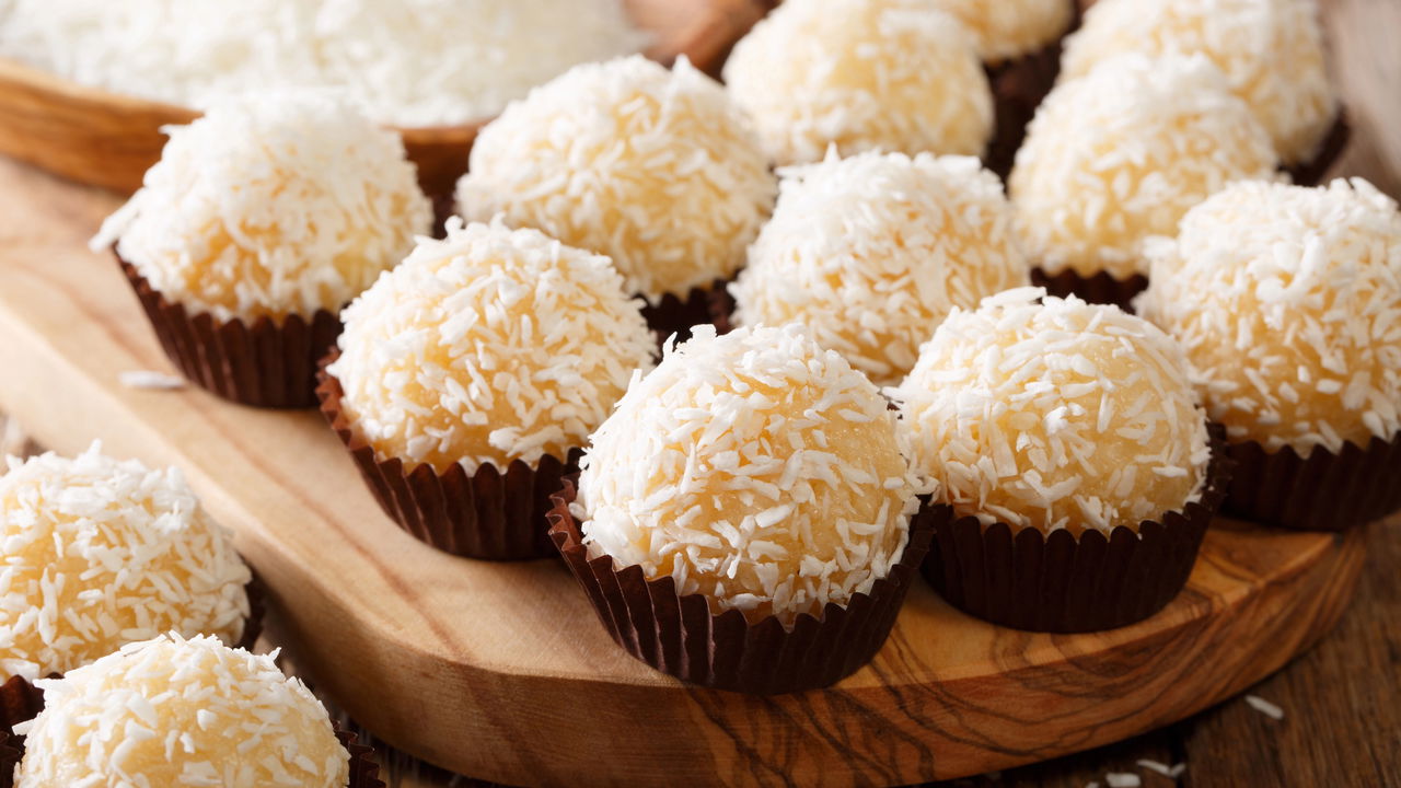 Veja Como Fazer Docinho de Leite Ninho com Leite de Coco Irresistível
