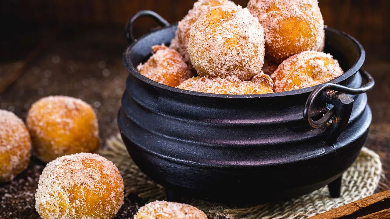 Como Fazer Bolinho de Chuva sem Ovo em 25 Minutos