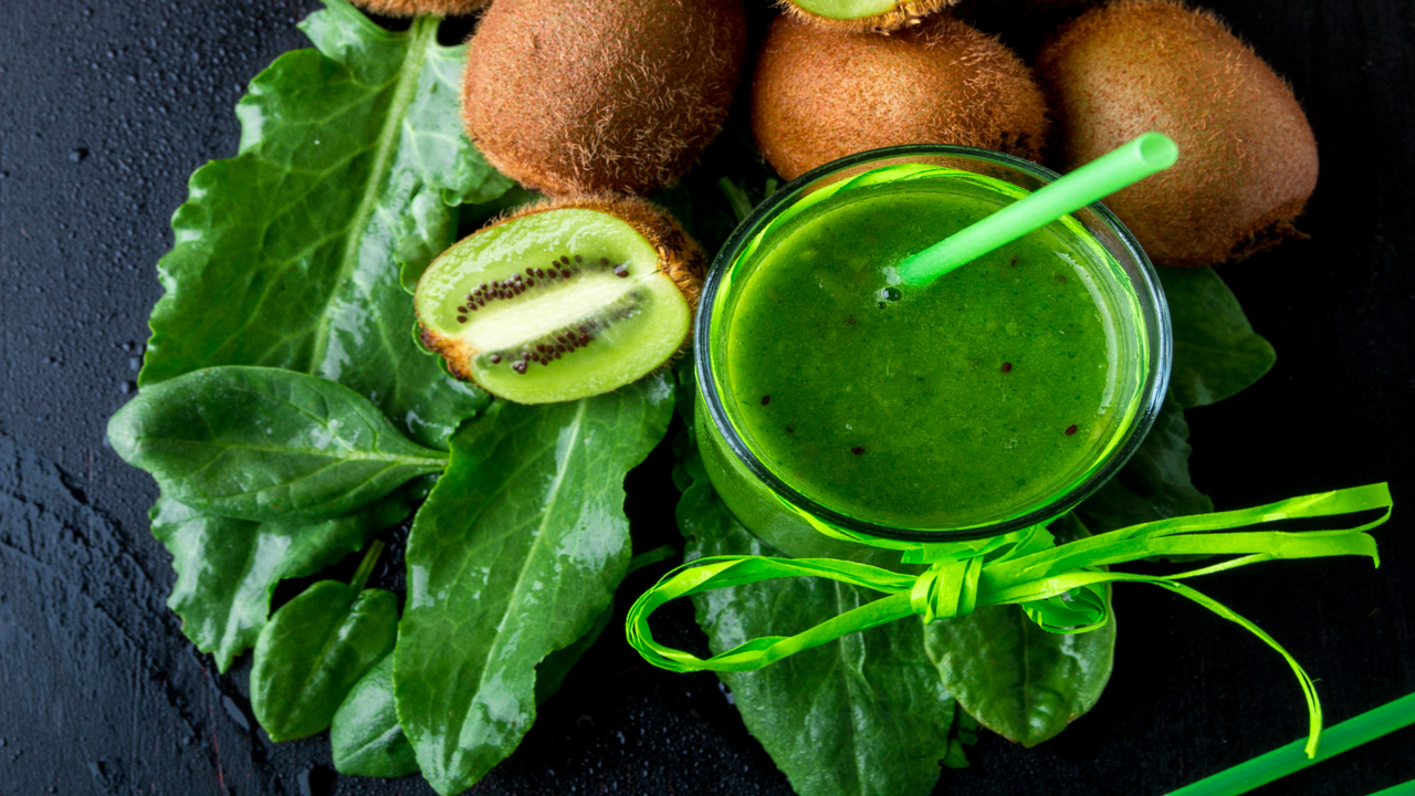 Suco Detox: Como Desinchar, Perder Peso e Melhorar a Digestão em 10 Minutos