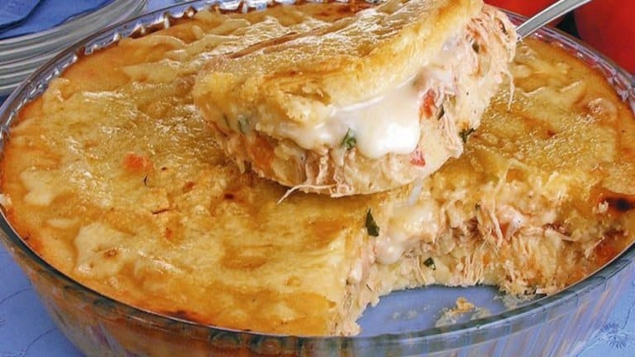 Torta de Mandioca com Frango e Catupiry: Receita Cremosa e Irresistível