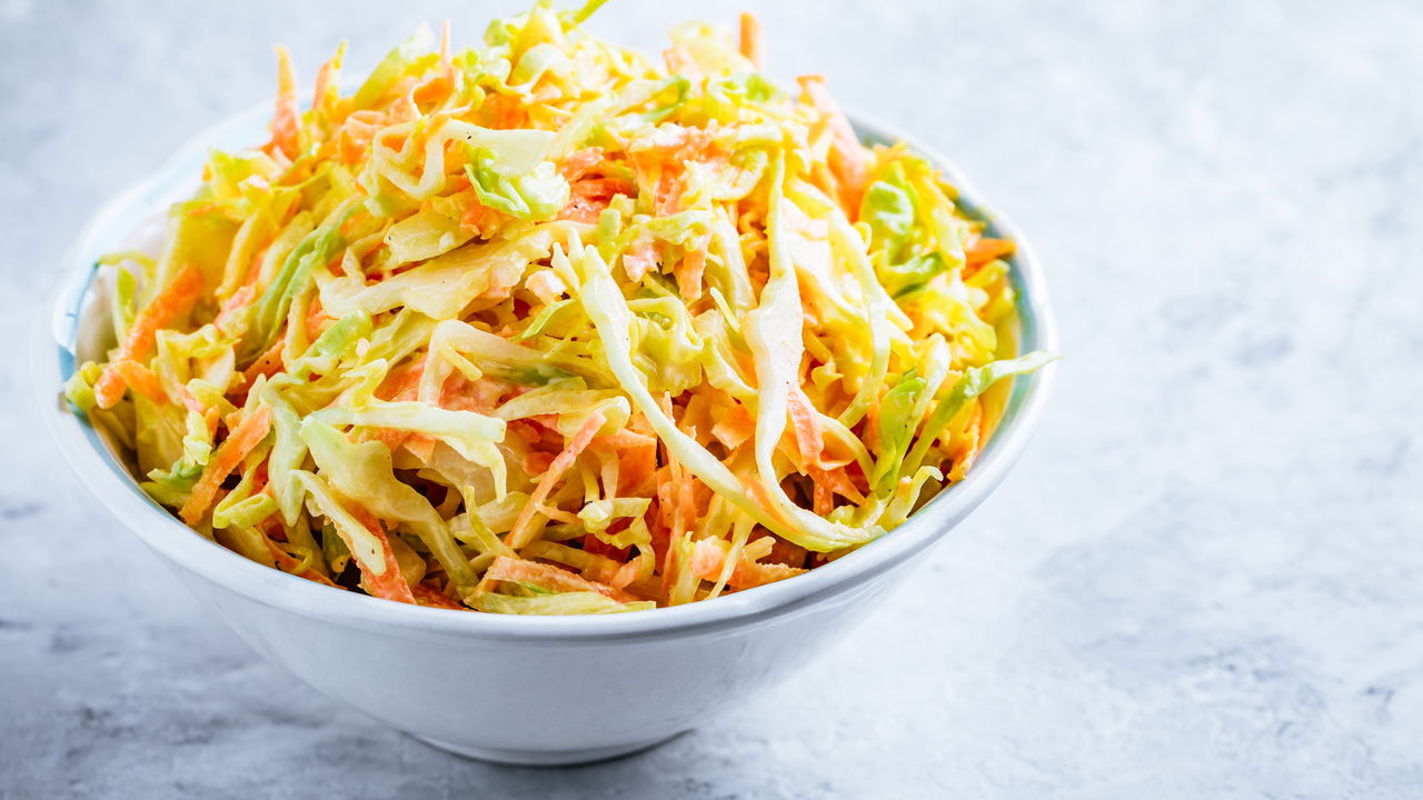 Salada de Repolho com Abacaxi