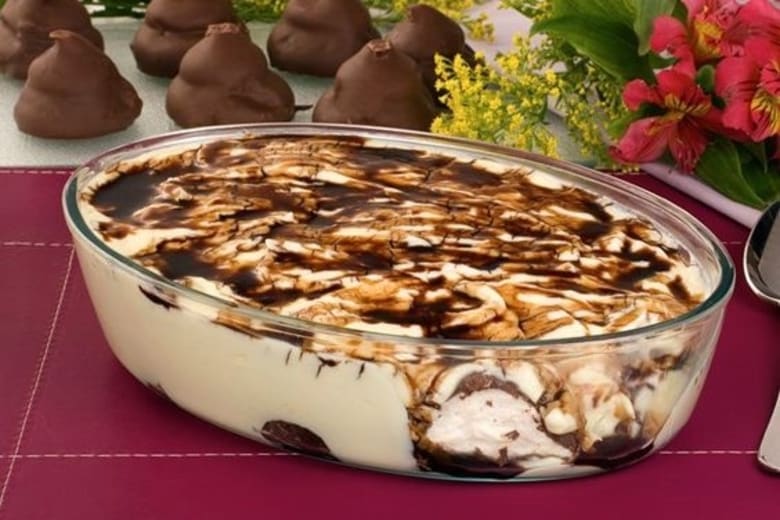 Gelado de Travessa Cremoso: Uma Receita Simples e Perfeita